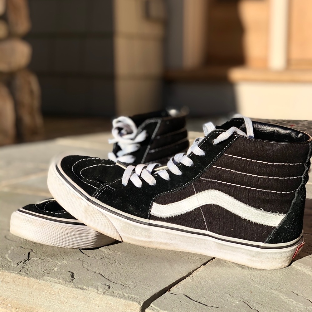 High top women’s Vans size 10